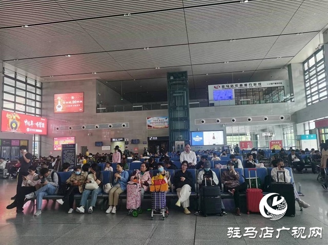 乘坐火車坐過站怎么辦？老年旅客乘坐火車出行時(shí) 如何尋求幫助？