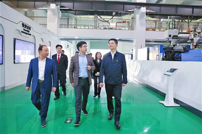 以勞動之名，在“小案大事”中感受時代脈動