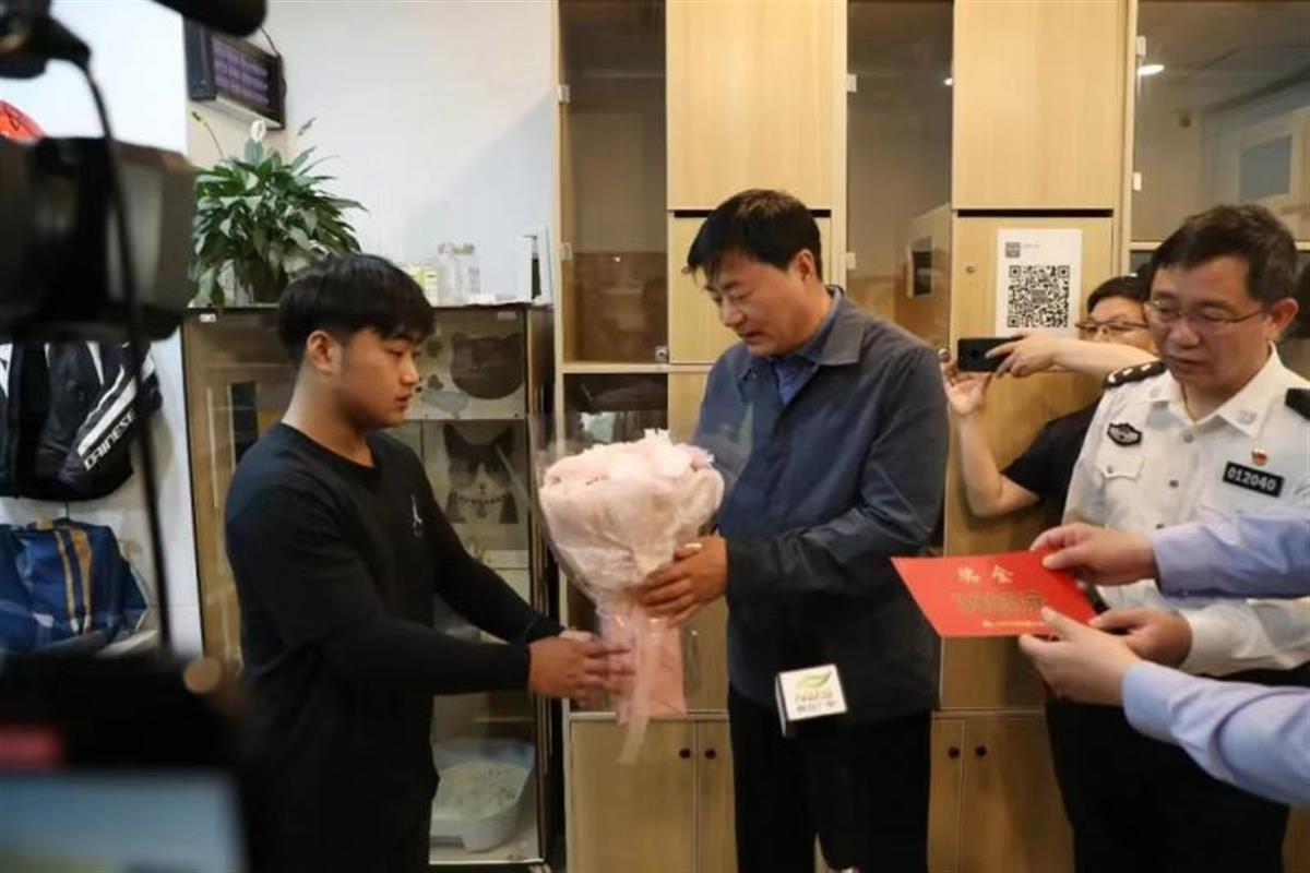 扶老人被訛，要不要追究誣陷者責(zé)任？