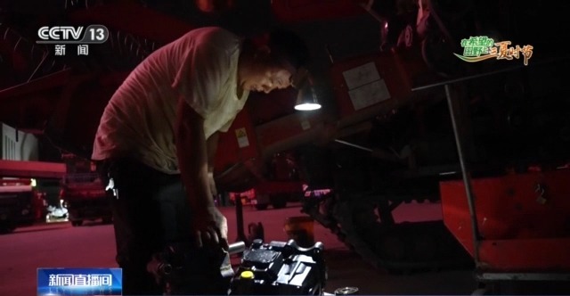 農(nóng)機(jī)“移動(dòng)醫(yī)院”、追農(nóng)機(jī)跑的工程師……這兒的夏收有點(diǎn)不一樣