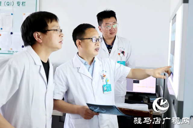 跨越10000多公里的信任 患者打“飛的”回國(guó)看病