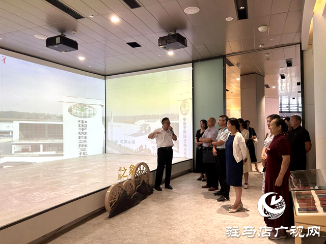 平輿縣政協(xié)委員到平輿縣新時代文明實踐中心調(diào)研指導工作