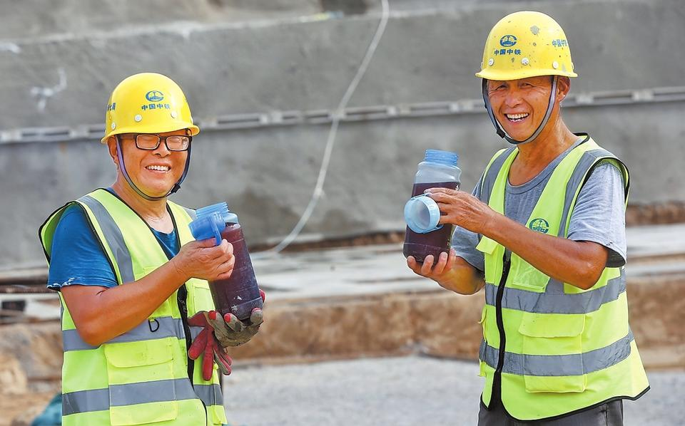 河南擬補(bǔ)充工傷保險(xiǎn)制度 實(shí)習(xí)生將納入保障范圍