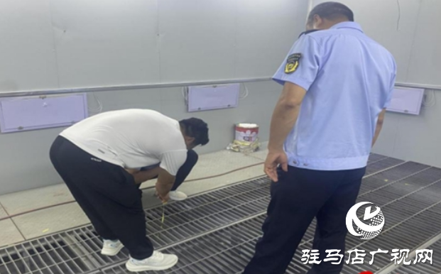 汽修噴漆異味擾民 執(zhí)法人員快速處理