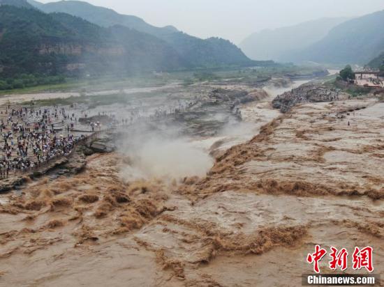 山西壺口瀑布&ldquo;金瀑飛流&rdquo;迎來最佳觀賞期
