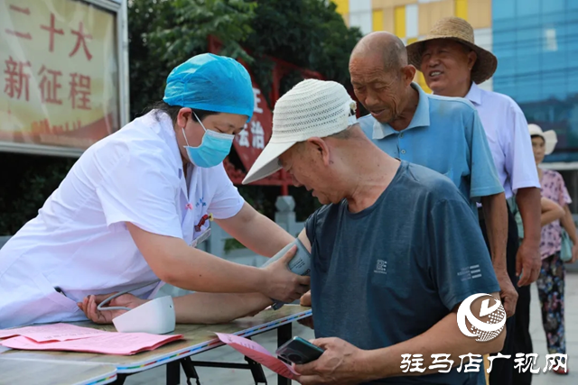 正陽縣人民醫(yī)院組織開展殘疾預(yù)防日宣傳義診活動(dòng)
