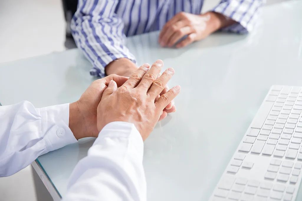 皮膚出現(xiàn)這幾個異常，建議去查查血！