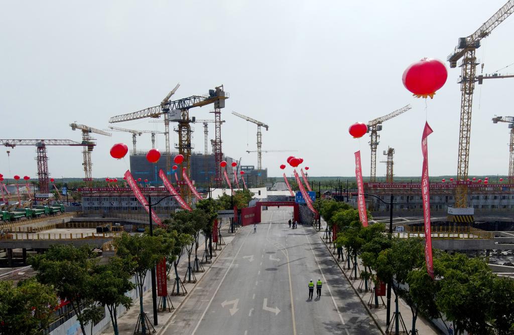 商流、人流、資金流——解碼上海臨港“流量密碼”