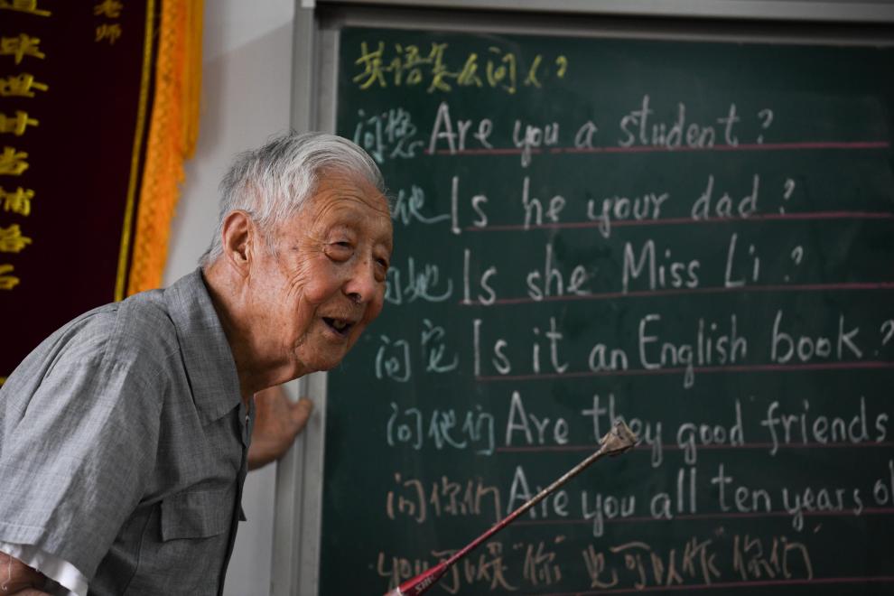 “螢火蟲”之光，照亮這間“陋室講堂”