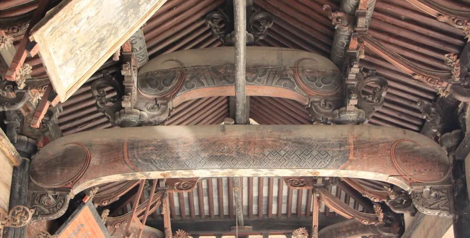 老祖宗懂技術(shù)又懂審美，木構(gòu)古建上的一輪“新月”
