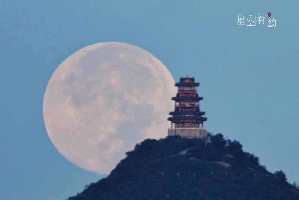 星空有約丨為啥“月到中秋分外明”？