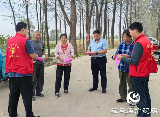 平輿縣李屯鎮(zhèn):農(nóng)忙時(shí)節(jié)話反詐 防范宣傳入民心