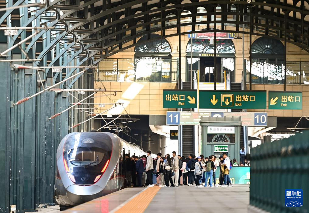 鐵路國(guó)慶黃金周運(yùn)輸拉開帷幕