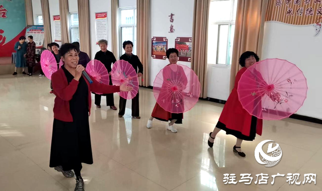 驛城區(qū)雪松街道紗廠社區(qū)舉辦重陽節(jié)系列活動(dòng)
