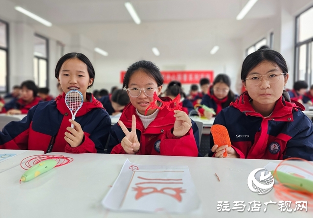 “工程無界，科普領(lǐng)航”系列科普活動走進(jìn)駐馬店市第十二初級中學(xué)
