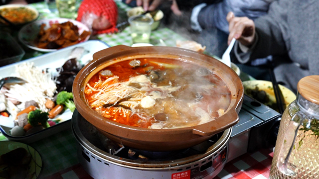 駐馬店：氣溫驟降 地?cái)偦疱仭盎鸪鋈Α?></a></p>
		                <div   id="yboyl1ak6"   class=
