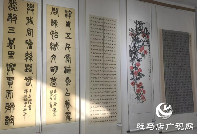 西平縣舉辦“慶元旦迎新春”鄉(xiāng)村書(shū)畫(huà)展