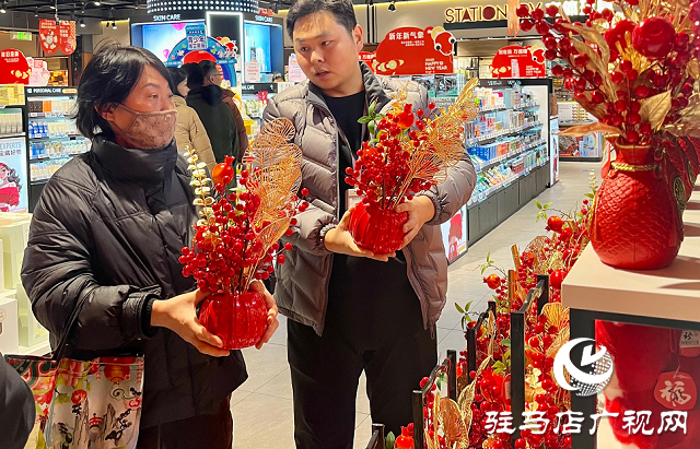 致敬！堅(jiān)守“陣地”的駐馬店超市人