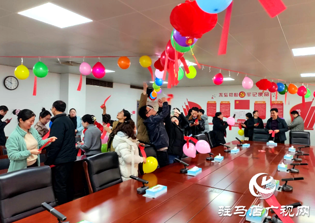 駐馬店市統(tǒng)計(jì)局開(kāi)展“歡樂(lè)元宵 智趣燈謎”活動(dòng)