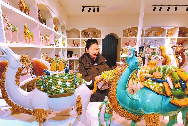 唐三彩潮起來