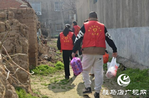 新蔡縣委政法委開(kāi)展“學(xué)雷鋒?送溫暖”志愿服務(wù)活動(dòng)