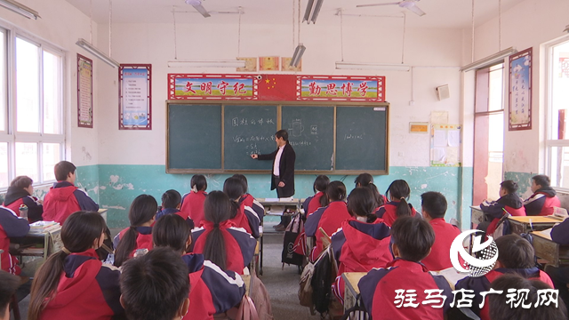 40載堅(jiān)守 他用生命照亮三尺講臺