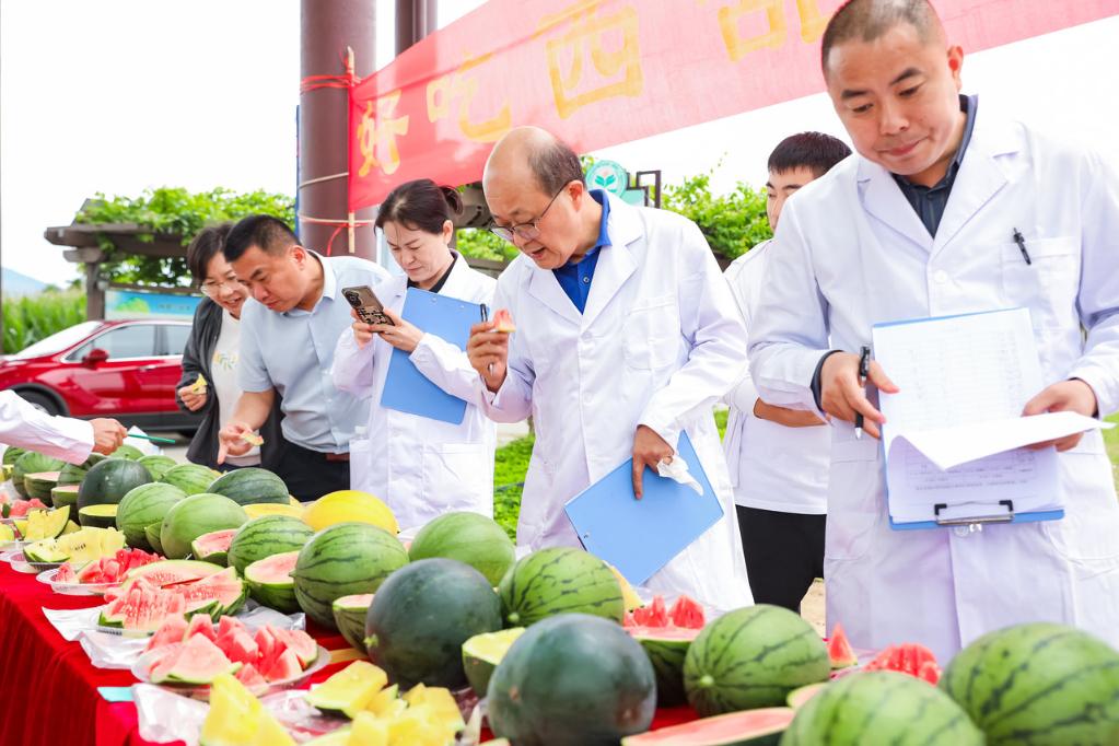 中國人的“吃瓜自由”，底氣越來越足