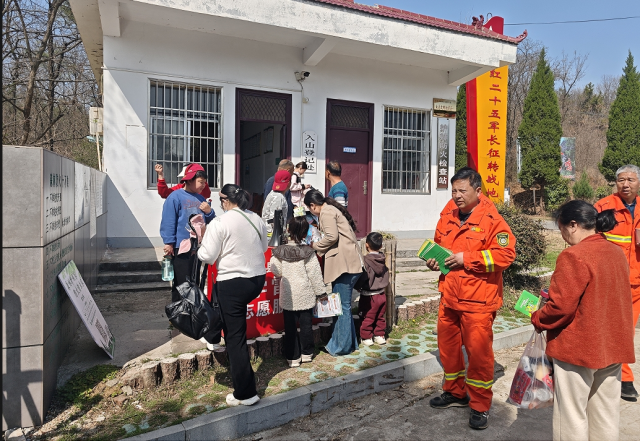 國(guó)有泌陽(yáng)縣馬道林場(chǎng)全力筑牢森林資源安全防火墻