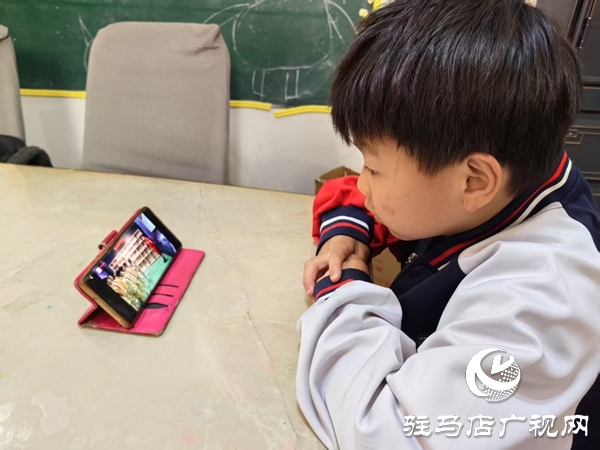 駐馬店市第十一小學(xué)開展第30個(gè)“全國中小學(xué)生安全教育日”系列活動(dòng)