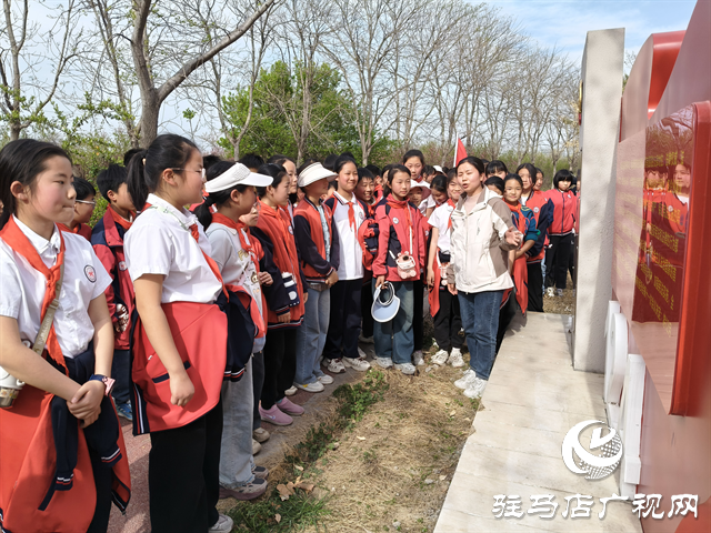  駐馬店市第二十八小學(xué)開展“走進春天擁抱自然”主題實踐活動