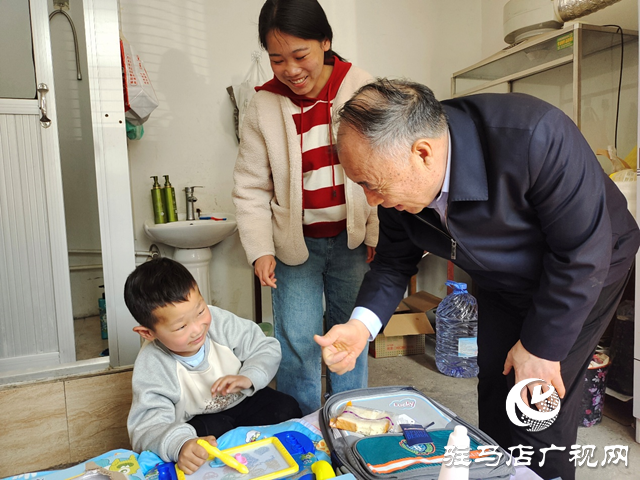 中國殘聯(lián)副主席張銀良深入駐馬店經濟開發(fā)區(qū)慰問特殊兒童