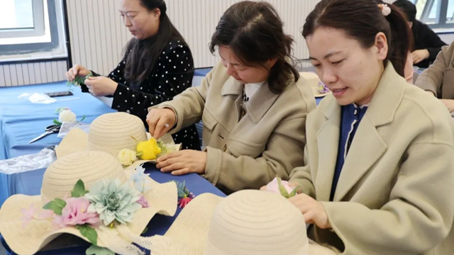駐馬店市中心醫(yī)院開展“跟黨奮進(jìn)新征程，巾幗建功新時(shí)代”繽紛三月系列活動(dòng)