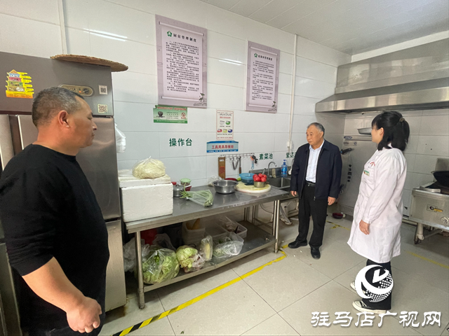 中國殘聯(lián)副主席張銀良深入開發(fā)區(qū)、遂平縣看望殘疾人