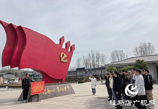 駐馬店市文化市場(chǎng)綜合行政執(zhí)法支隊(duì)開(kāi)展文明實(shí)踐鄉(xiāng)村行活動(dòng)