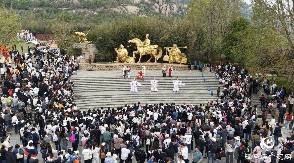 駐馬店清明游火爆：三天攬客162萬(wàn)！