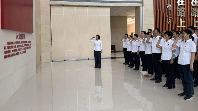 以案為鑒，廉潔在心——駐馬店市中醫(yī)院參觀市廉政文化教育中心