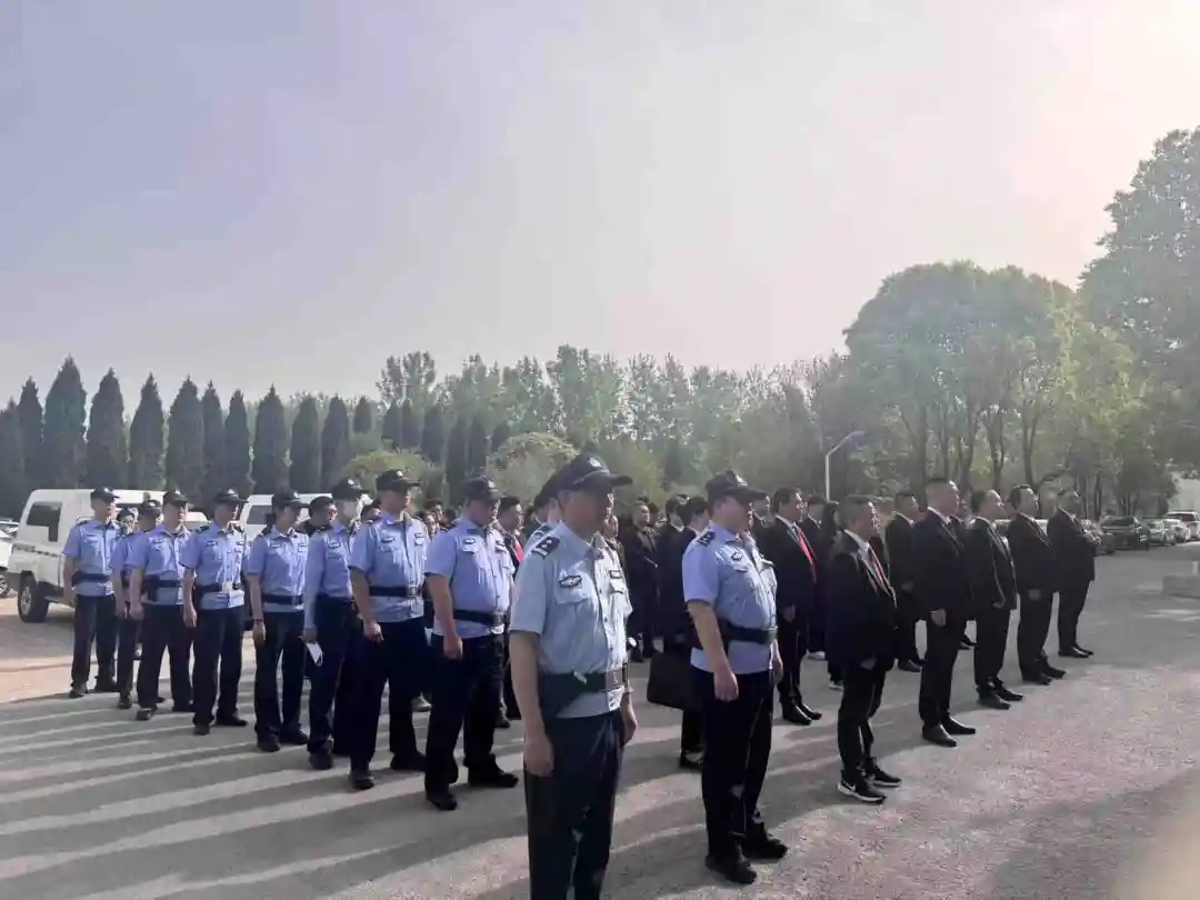 司法護航 保障民生——驛城區(qū)法院開展2025年第33次執(zhí)行活動