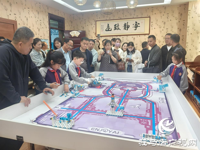  驛城區(qū)小學(xué)校長培訓(xùn)觀摩活動走進(jìn)駐馬店市第二十五小學(xué)