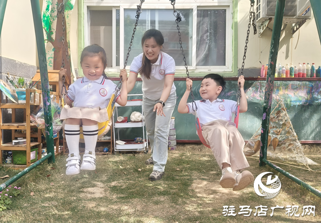 “育”見未來·名師風(fēng)采丨龐穎瑩：以愛育蕊綻芳華 潤(rùn)心啟智護(hù)童真