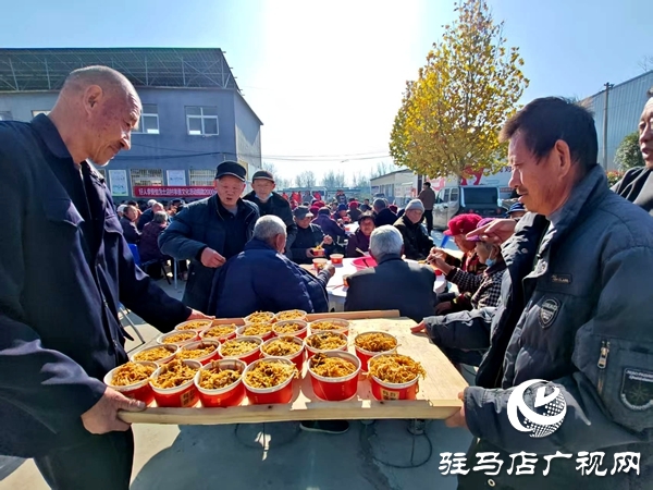 以孝善與活力為筆，繪就鄉(xiāng)村新畫卷 ——專訪平輿縣萬金店鄉(xiāng)土店村支部書記李新立