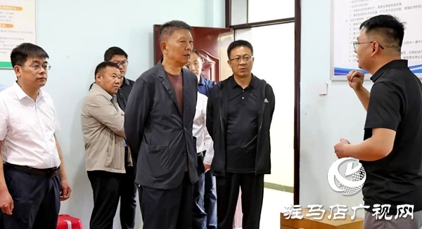  平輿縣政協(xié)社會福利和社會保障界別委員開展“正作風(fēng) 樹形象 強(qiáng)化保障促發(fā)展”讀書活動