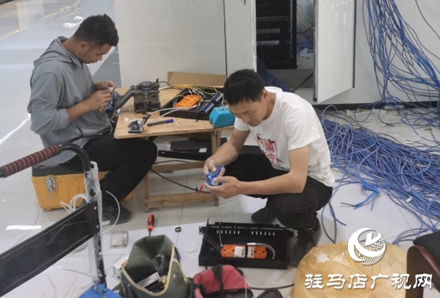 中國聯(lián)通驛城區(qū)分公司高效助力政務大廳搬遷獲贊譽