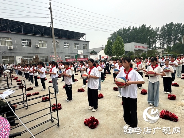 “孝善傳承 童心同行”平輿縣萬金店鎮(zhèn)土店村慶六一活動溫暖落幕 