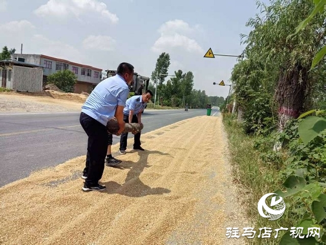  新蔡縣佛閣寺鎮(zhèn)：清理占道打場曬糧 為道路暢通“護航”