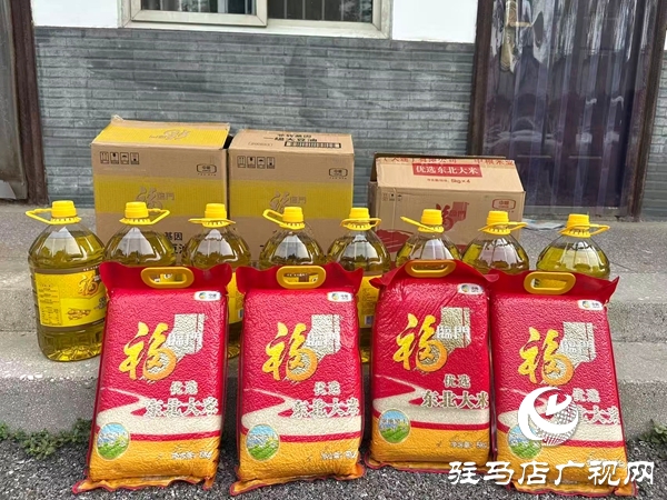 平輿縣射橋鎮(zhèn)：農(nóng)業(yè)銀行捐贈物資助力“三夏”生產(chǎn)  筑牢禁燒防線