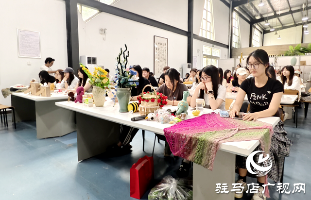 非遺鉤編進(jìn)課堂 指尖技藝綻芳華