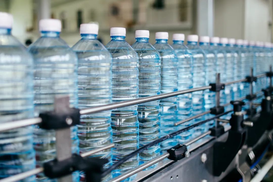 長期自己燒水喝和買桶裝水喝，哪種更健康？