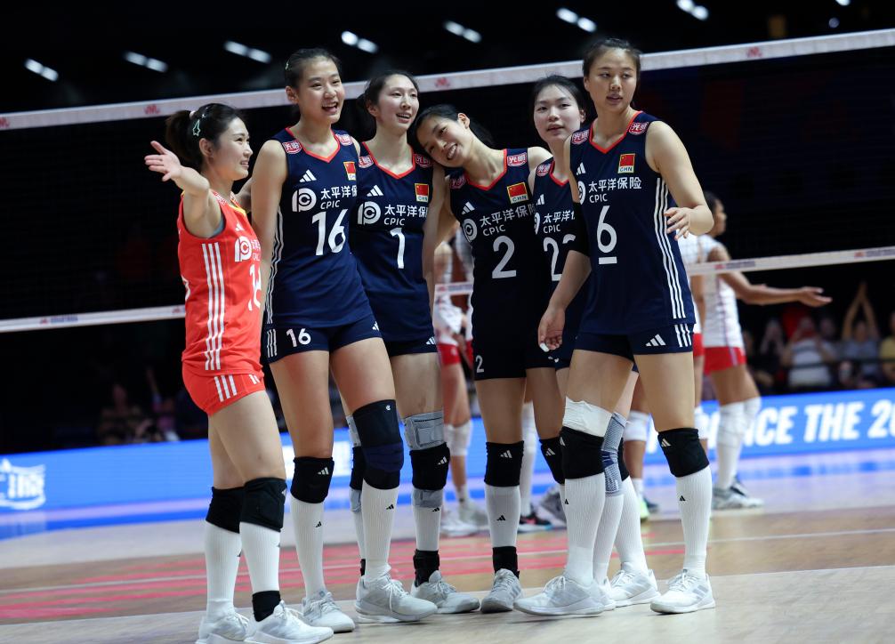 這場首考，新一代中國女排交出高分答卷