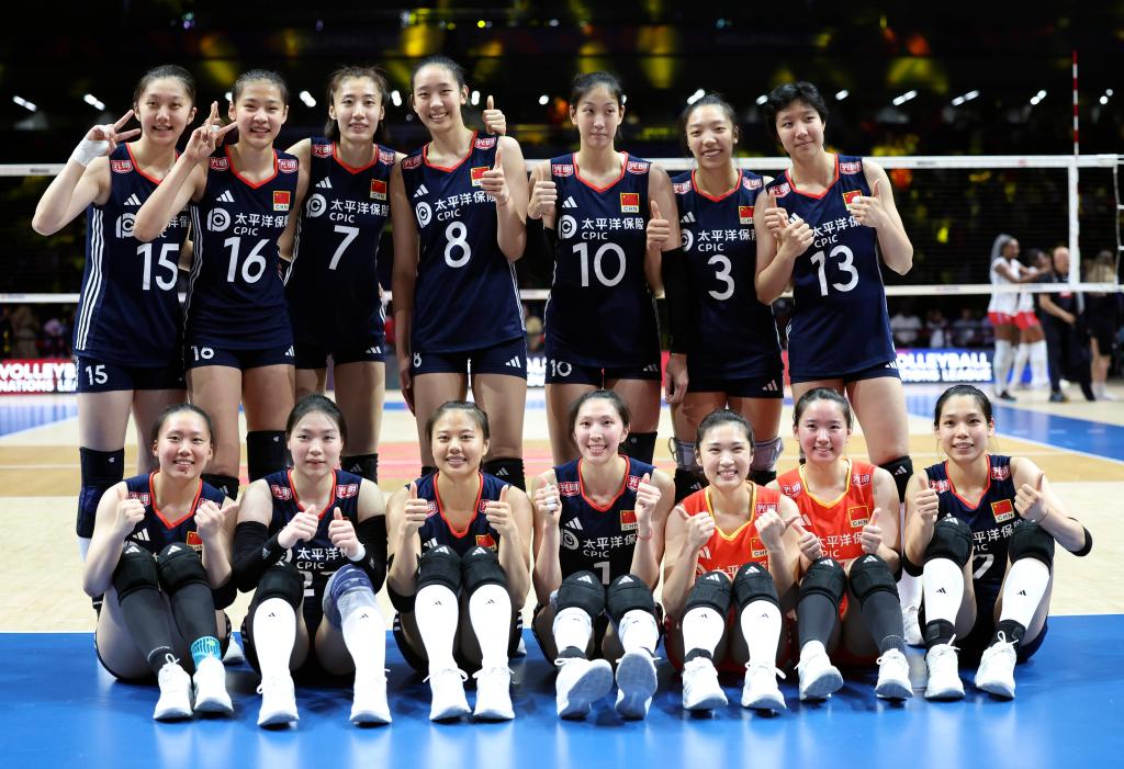 這場首考，新一代中國女排交出高分答卷