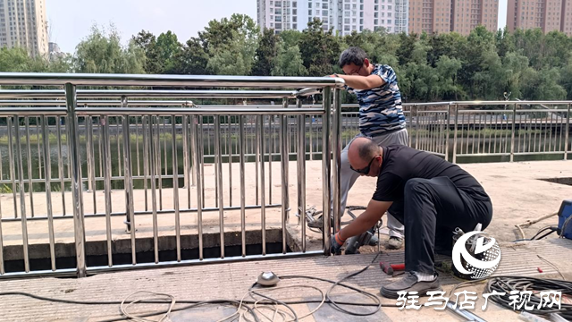 駐馬店開源大道沿河破損觀景臺(tái)修繕一新